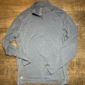 Travis Mathew 1/4 zip XL light blue
